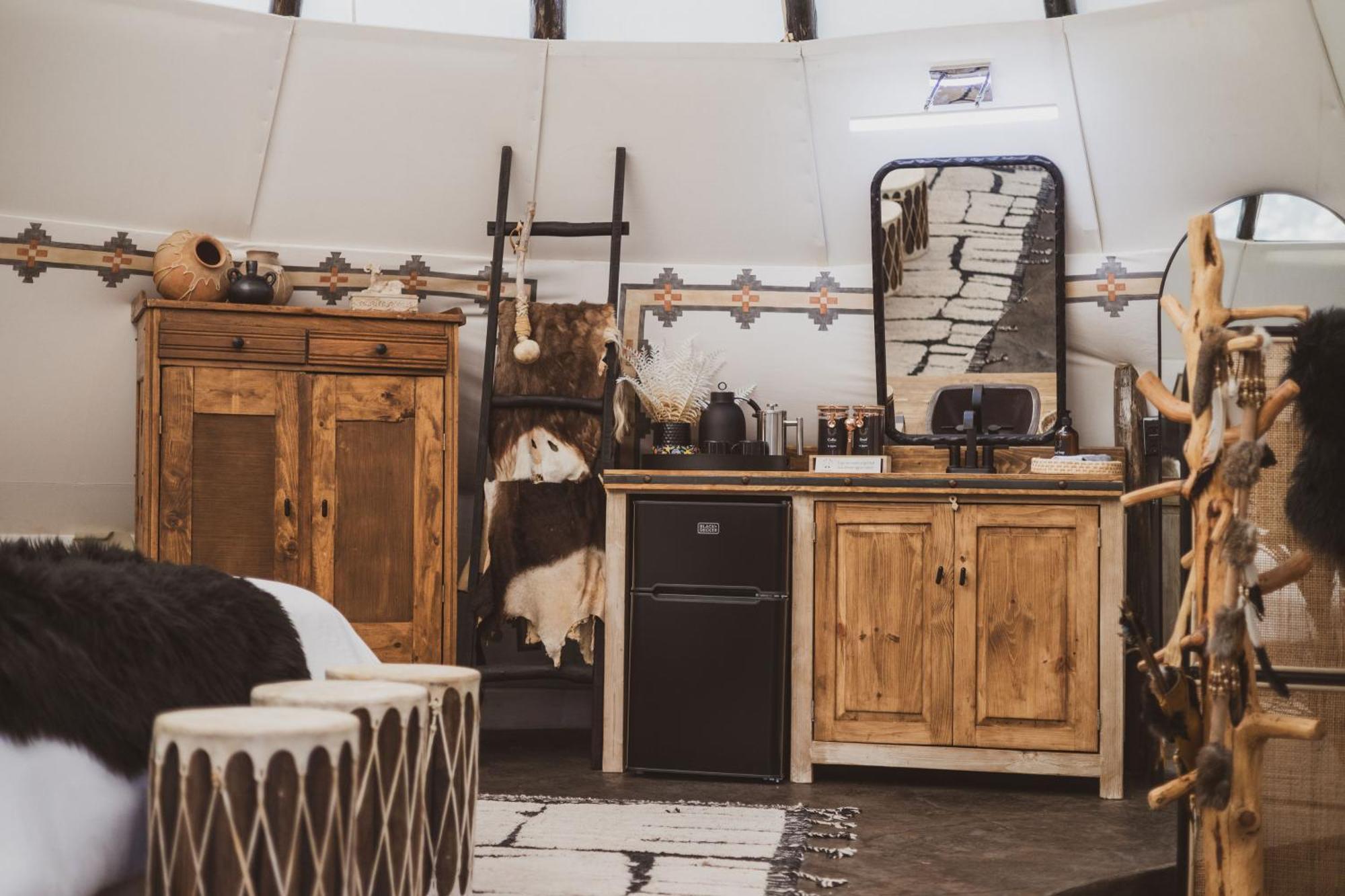 Lobo Tipi At El Mistico Ranch Tente de luxe *