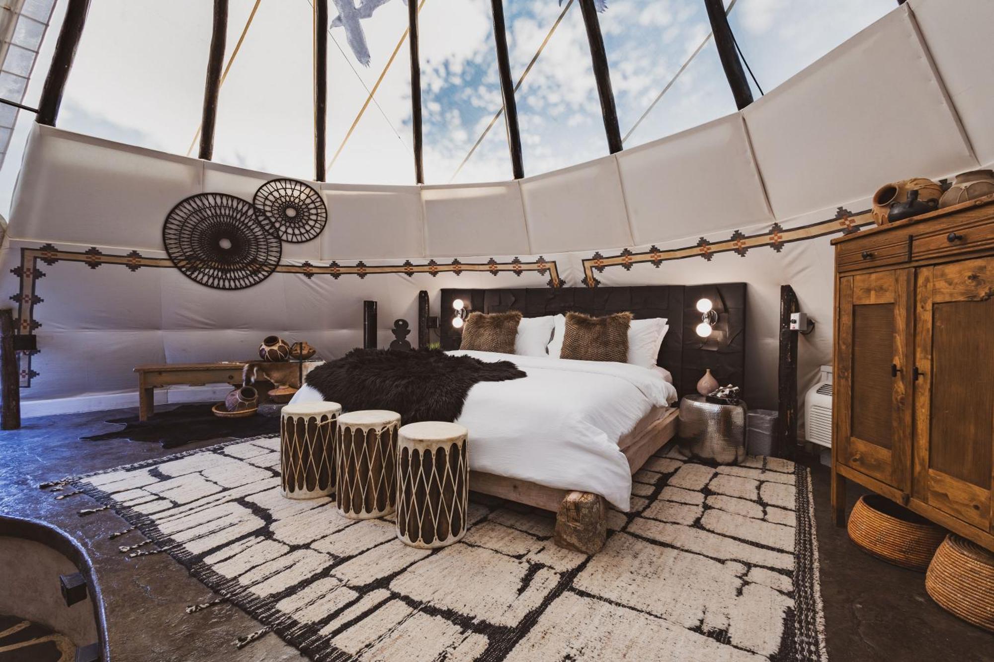 Tente de luxe Lobo Tipi At El Mistico Ranch Nogal
